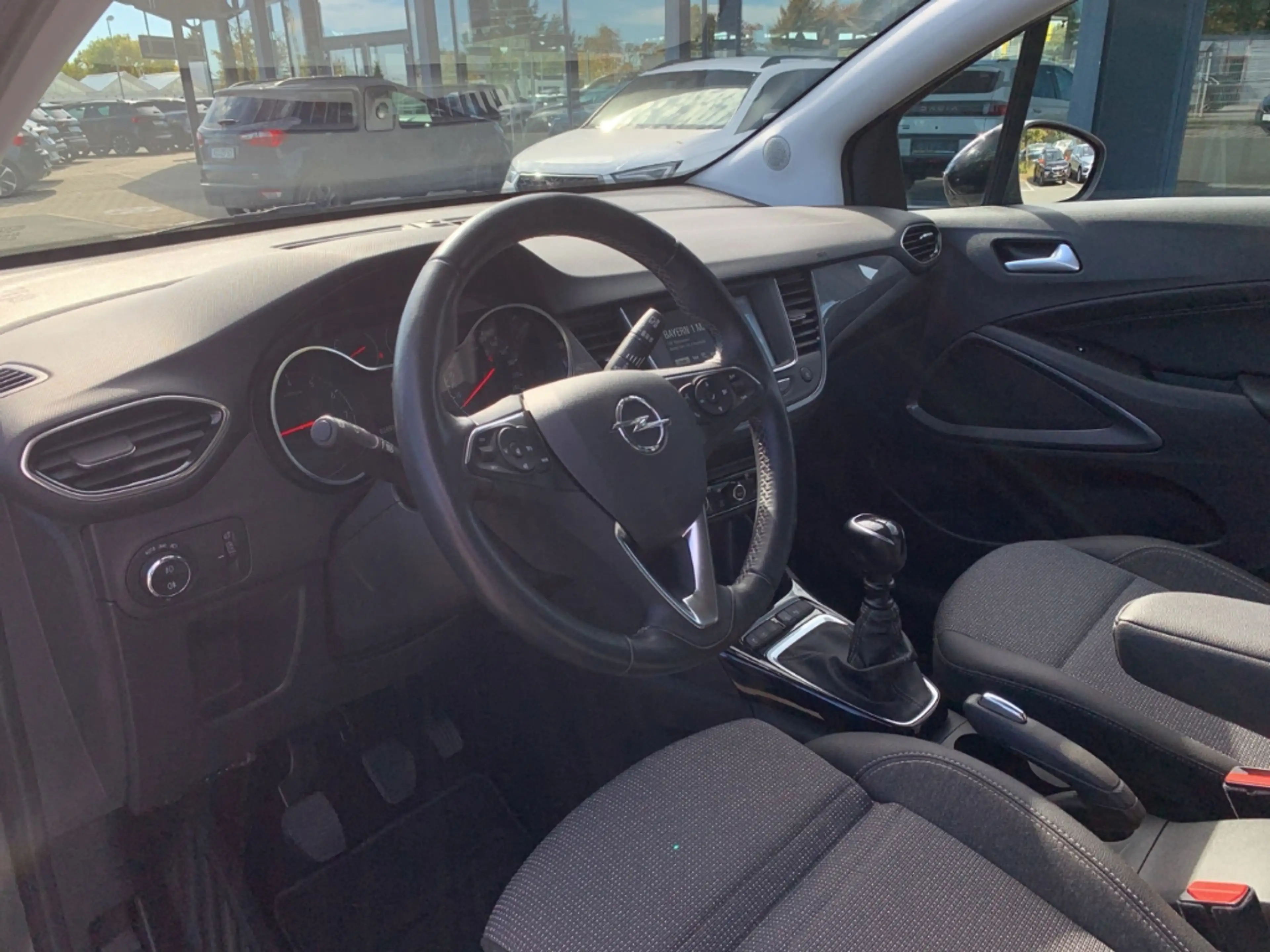 Opel Crossland X ELEGANCE 1.2 Turbo SHZ+LHZ+KAMERA+ — photo 10