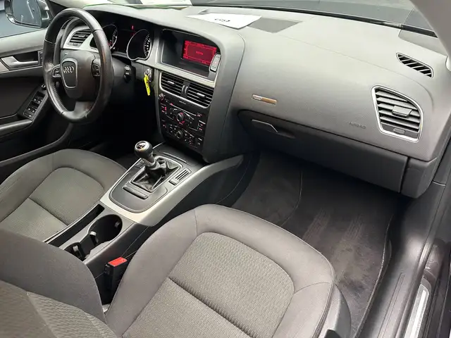 Audi A5 view 11
