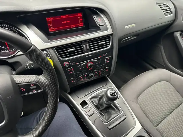 Audi A5 view 16