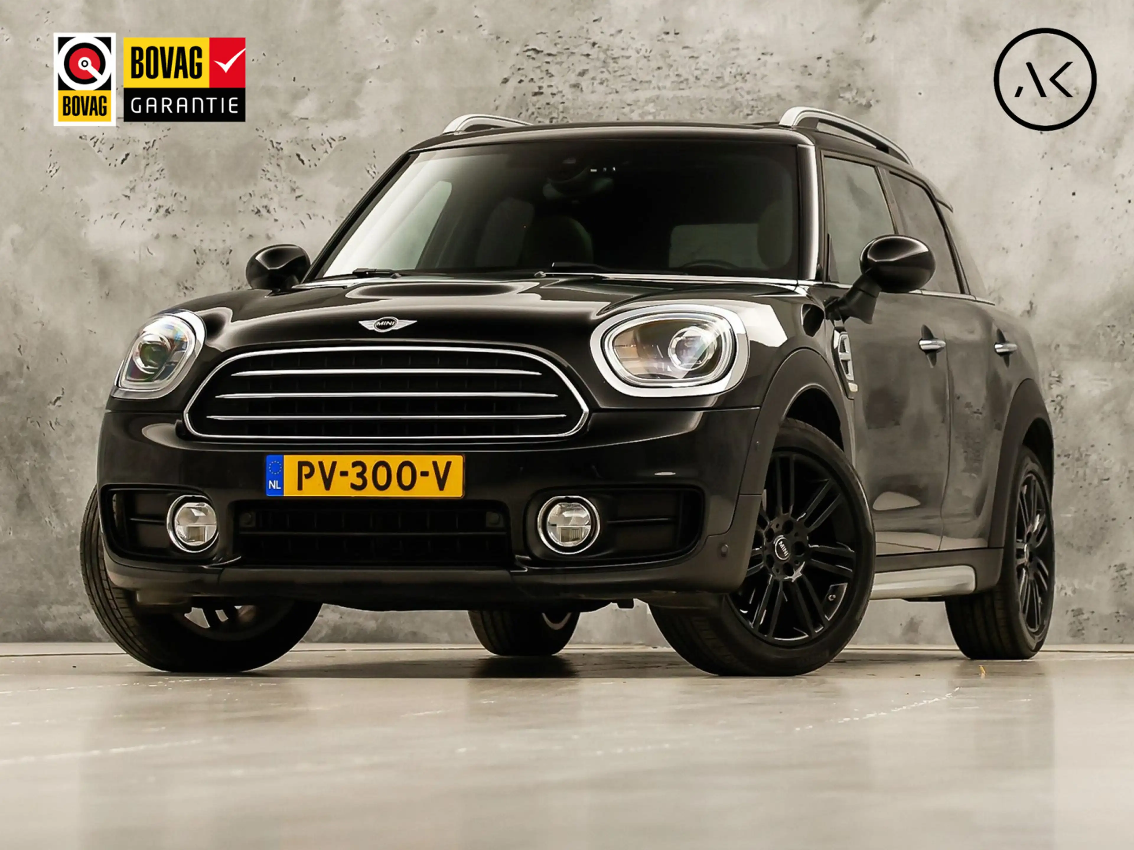 MINI Cooper Countryman 1.5 Automaat (PANORAMADAK, NAVIGATIE, BRUIN LEDER,