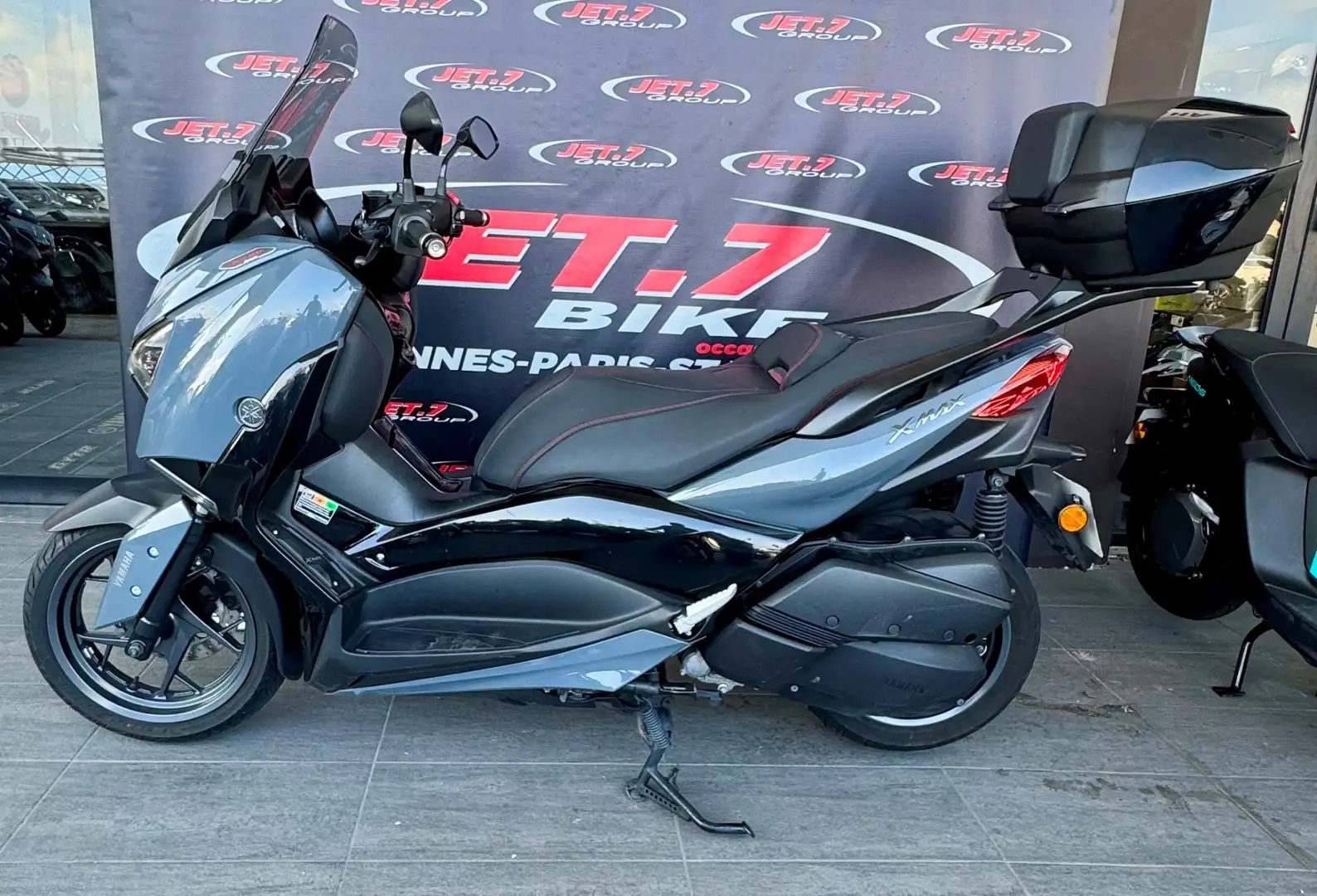 Yamaha X-Max 300 Gris - 2
