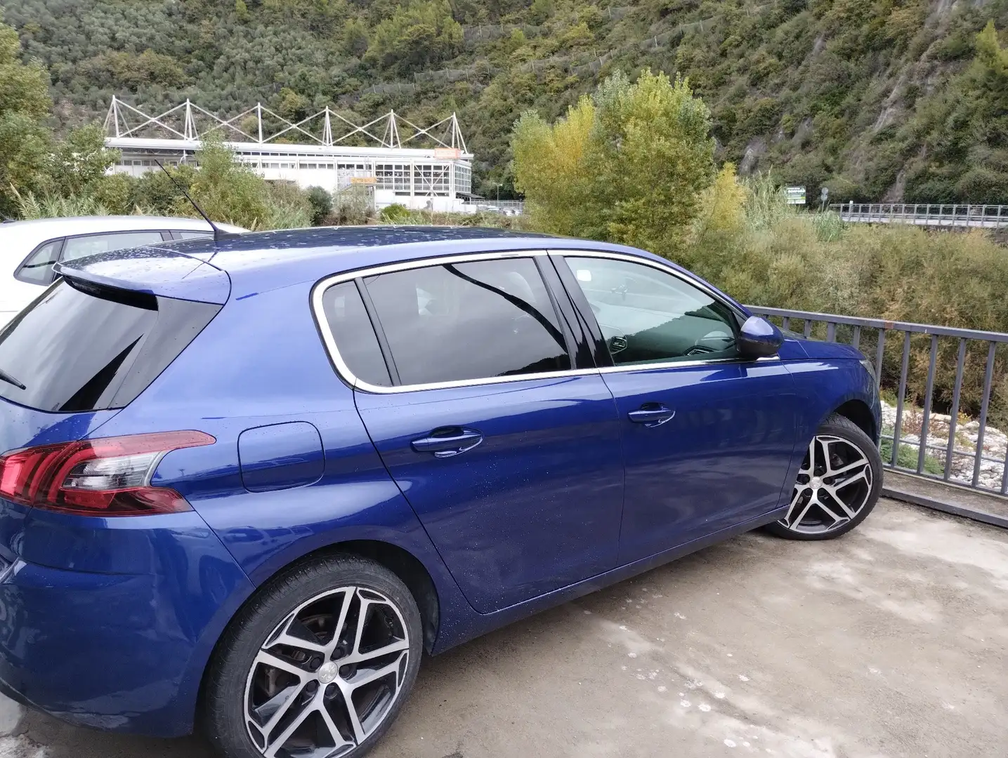 Peugeot 308 5p 1.6 bluehdi Allure s&s 120cv - 1