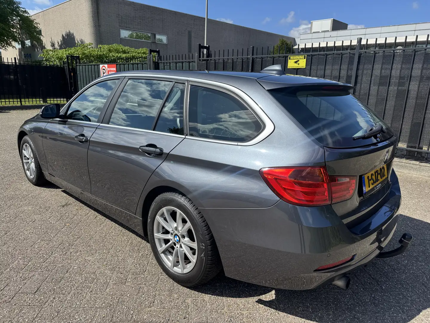 BMW 316 3-serie Touring 316i Executive Upgrade Navi/Clima/ Grijs - 2
