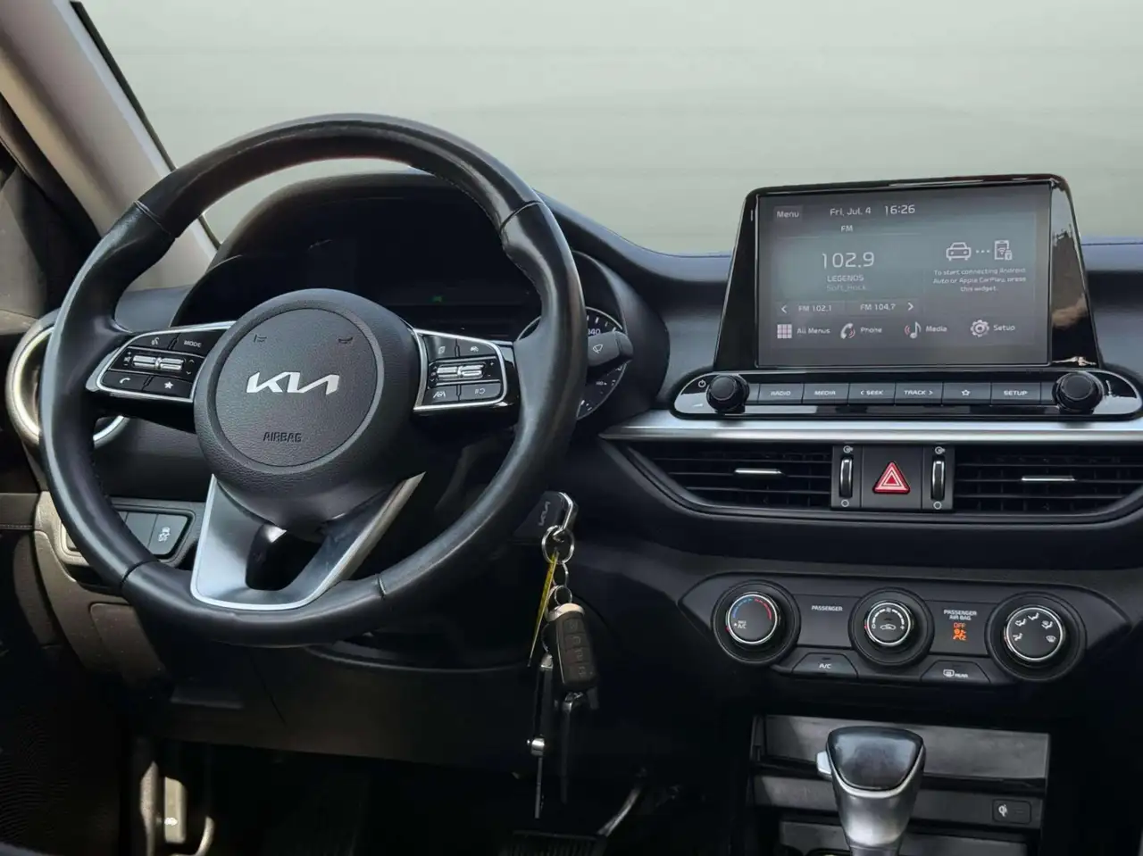 Kia Forte снимка Kia Forte