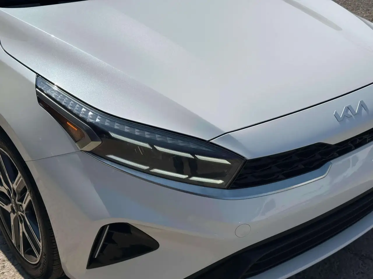 Kia Forte снимка Kia Forte