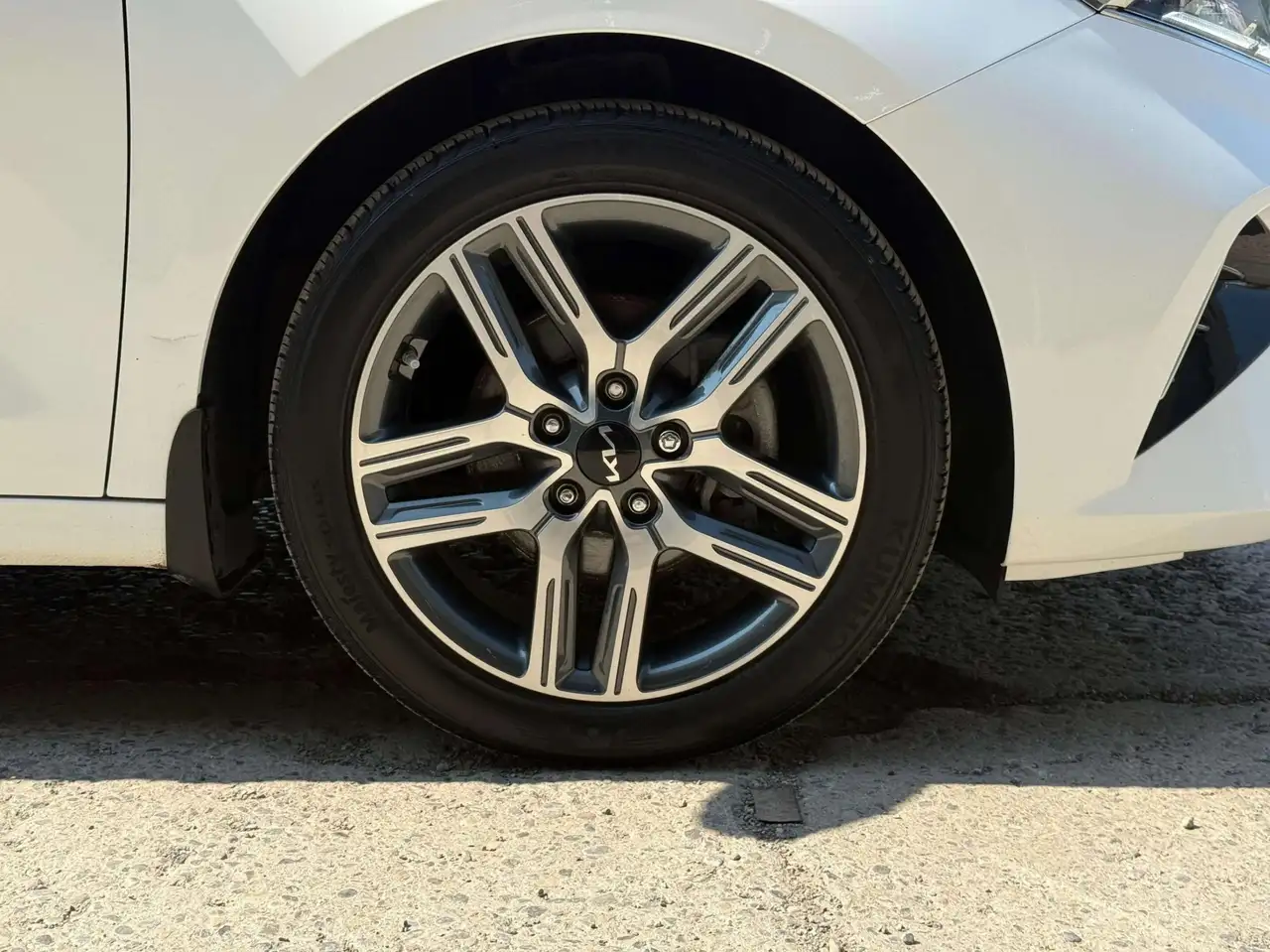 Kia Forte снимка Kia Forte