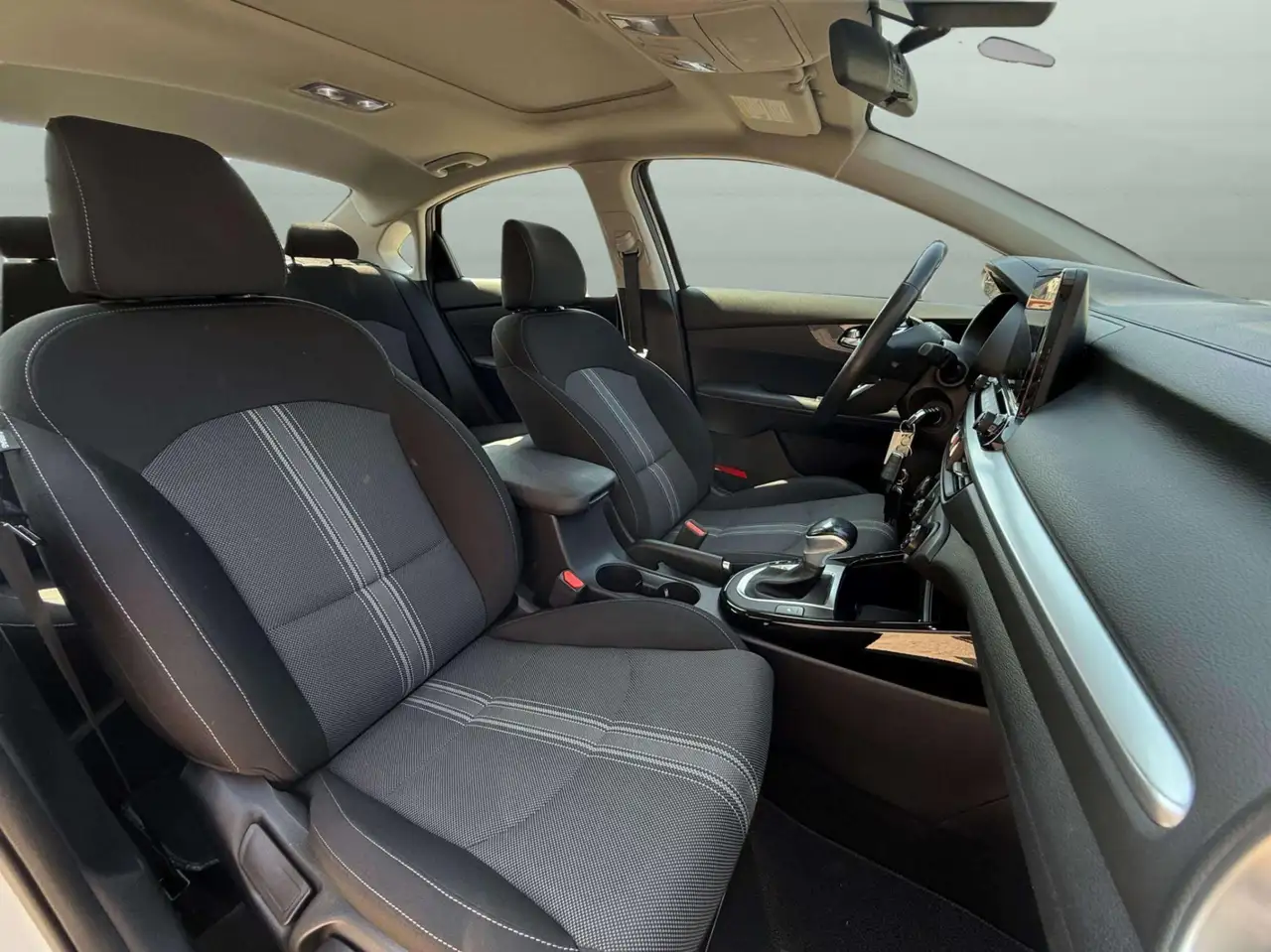 Kia Forte снимка Kia Forte