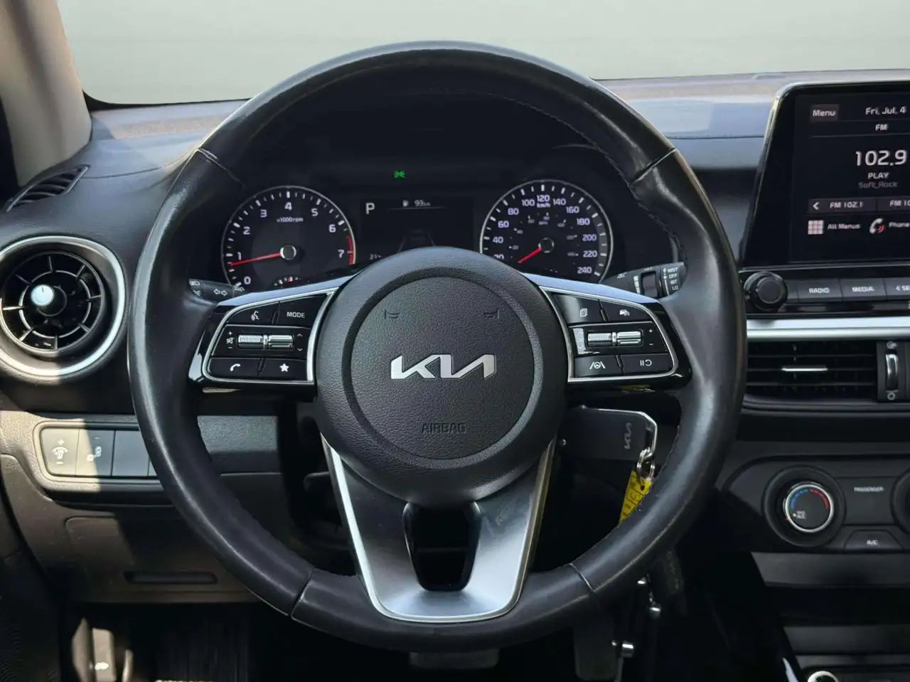 Kia Forte снимка Kia Forte