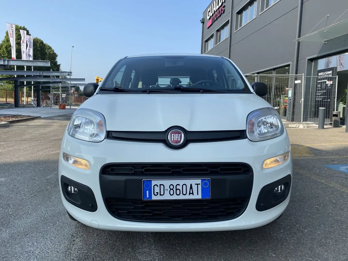 Fiat Panda 1.0 GSE S&S Hybrid Easy Van 4 posti Blanco - 2