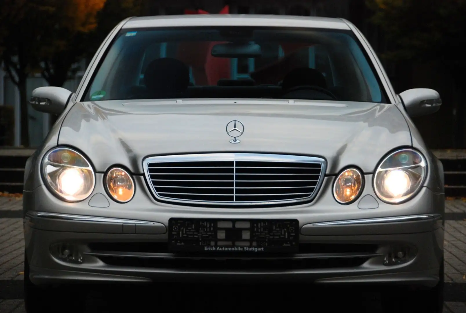 Mercedes-Benz E 200 Kompressor Avantgarde| 1.HAND|BI-XENON|SZH Silber - 2