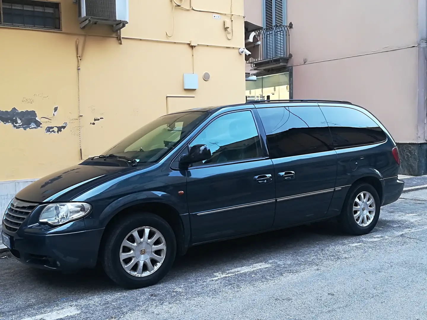 Chrysler Grand Voyager Grand Voyager 2.8 CRD Lim. stow and go auto - 1