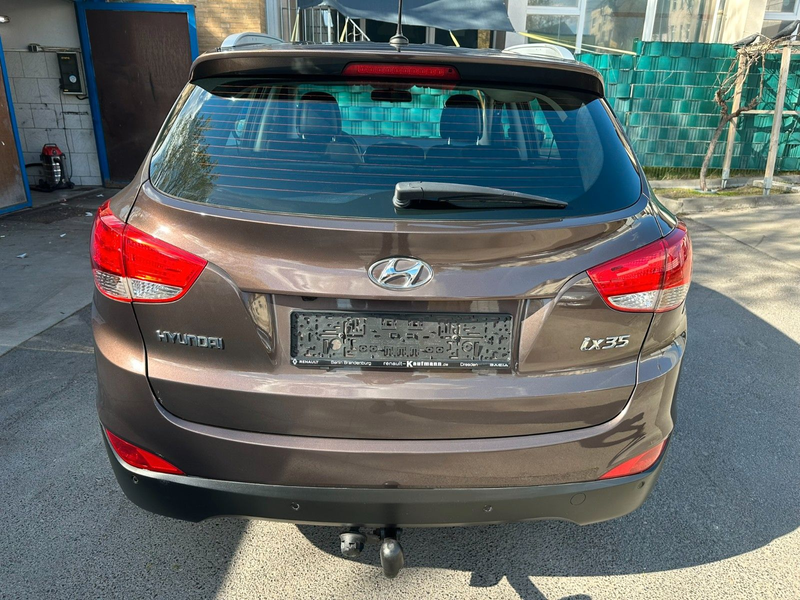 Hyundai iX35 2.0 Style 2WD*Aut*Leder*Navi*R_Cam*AHK*Top* — photo 6