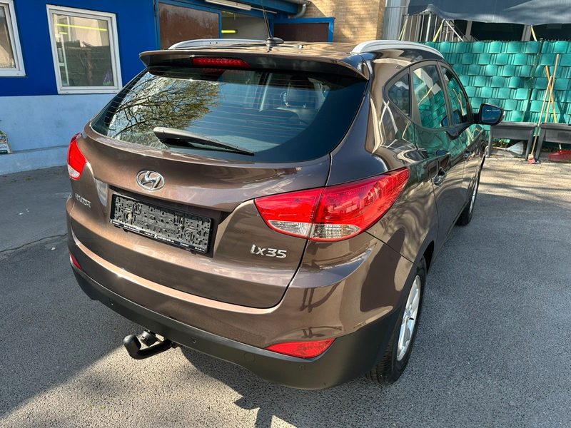 Hyundai iX35 2.0 Style 2WD*Aut*Leder*Navi*R_Cam*AHK*Top* — photo 5