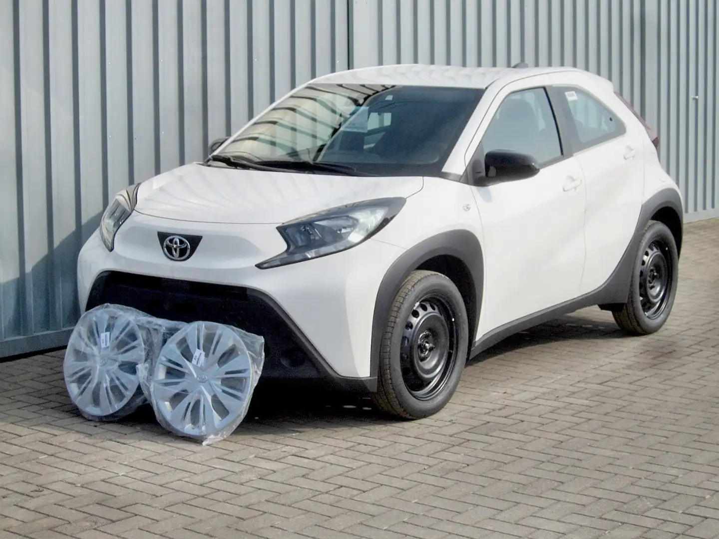 Toyota Aygo 1.0 CVT Automatikgetrieb mit Rückfahrkamera Alb - 2
