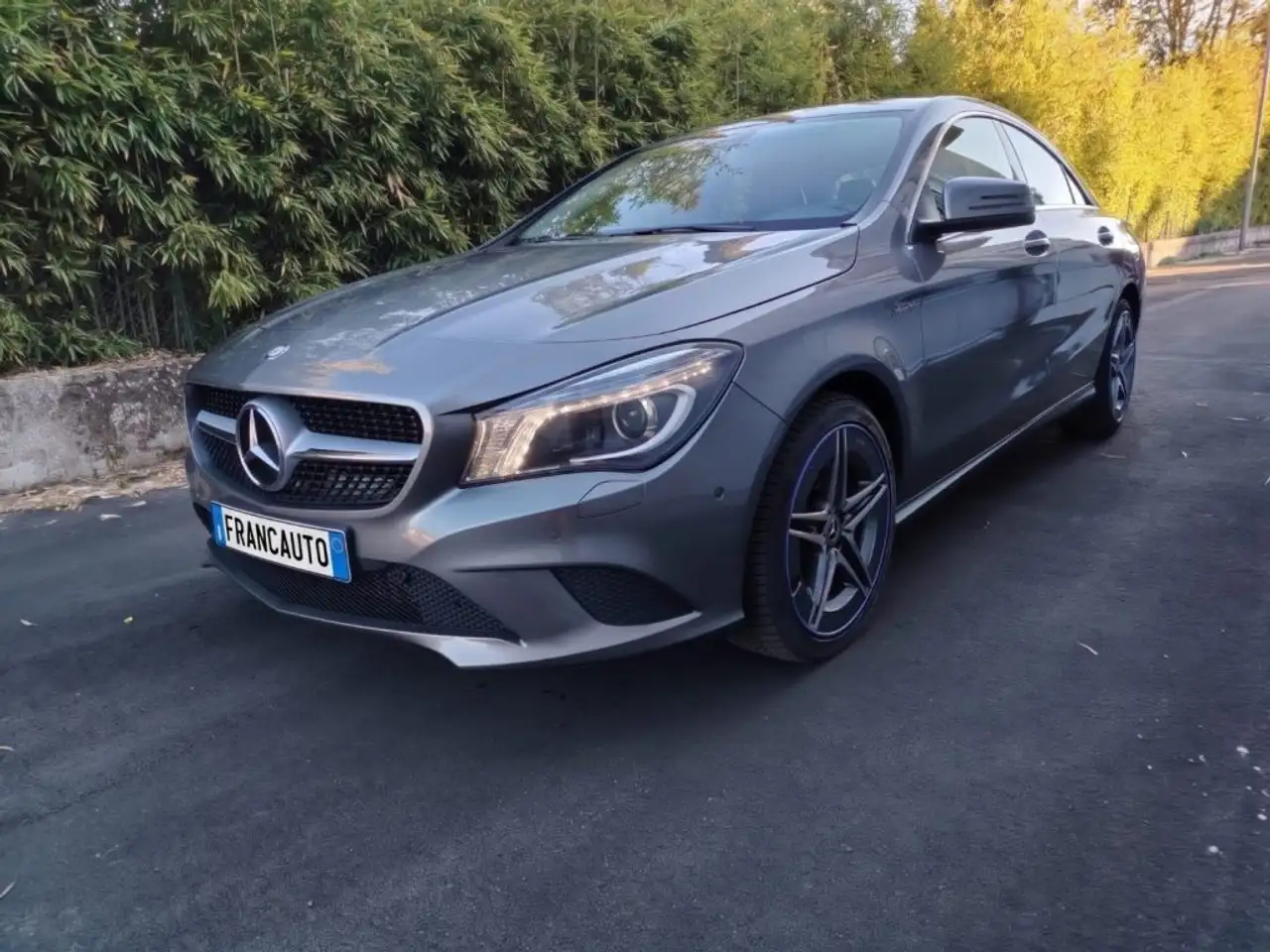 Mercedes-Benz CLA 200