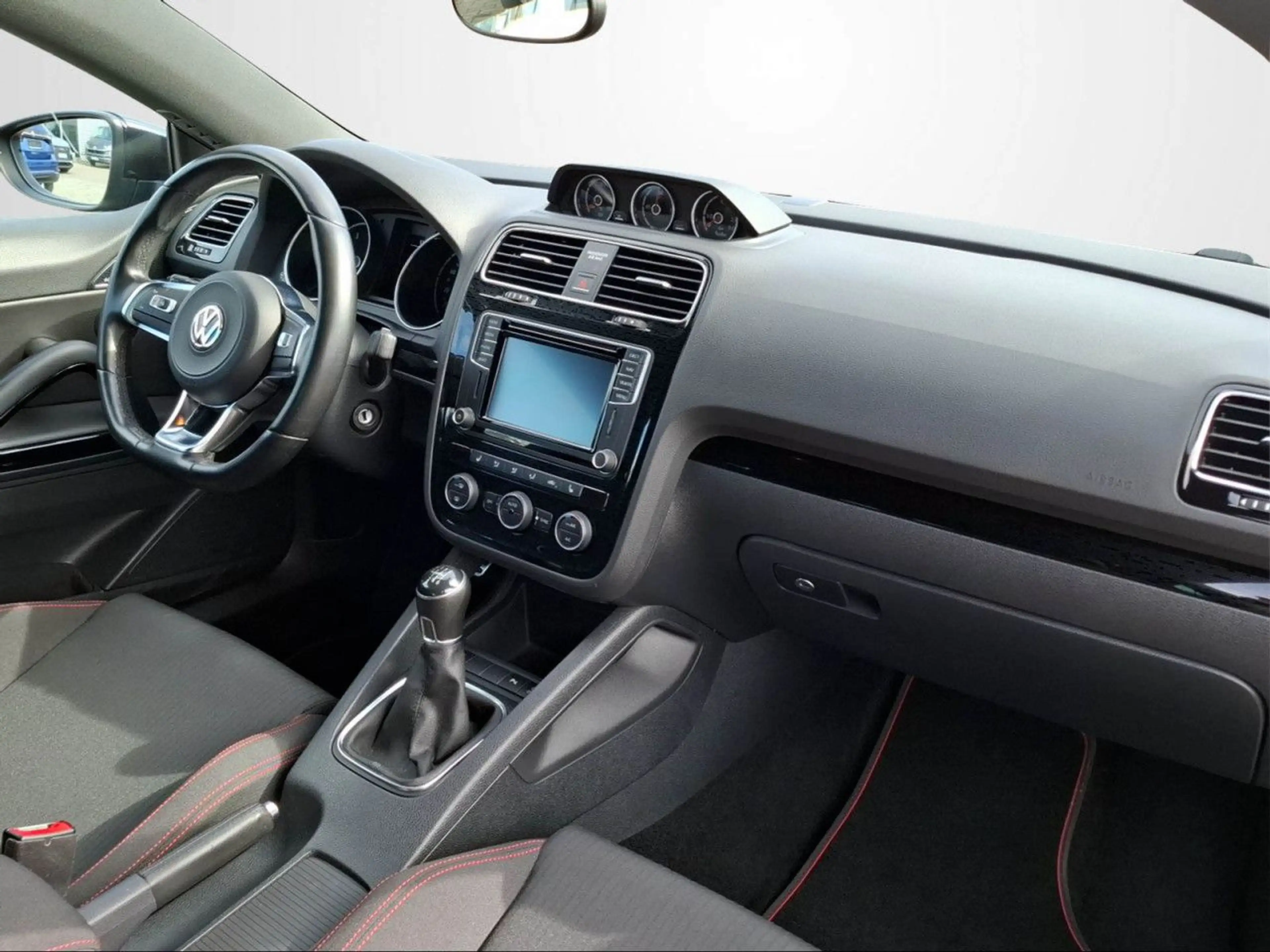 Volkswagen Scirocco 1.4 TSI SOUND SHZ+NAVI+APP+XENON Klima — photo 11