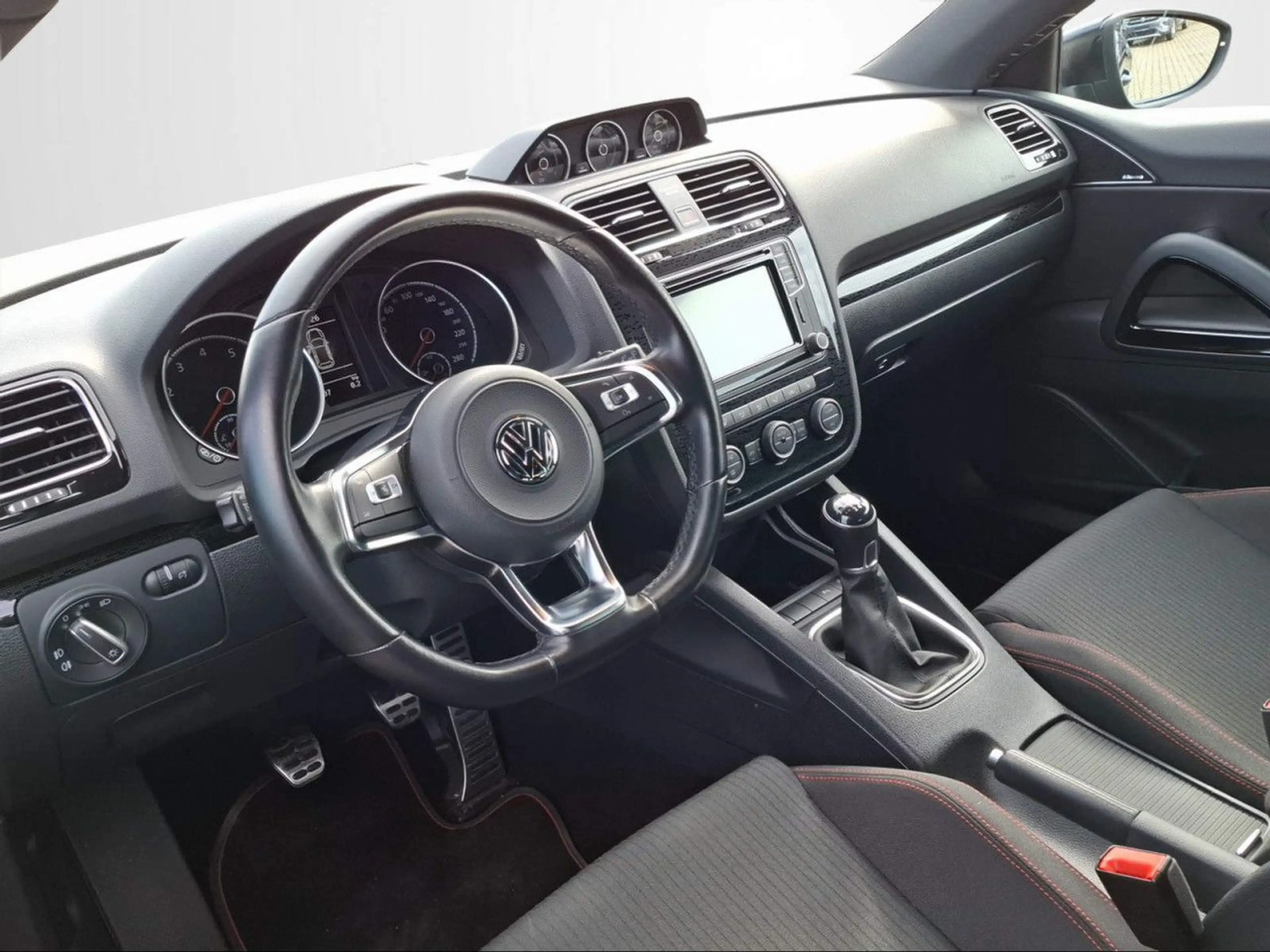 Volkswagen Scirocco 1.4 TSI SOUND SHZ+NAVI+APP+XENON Klima — photo 9