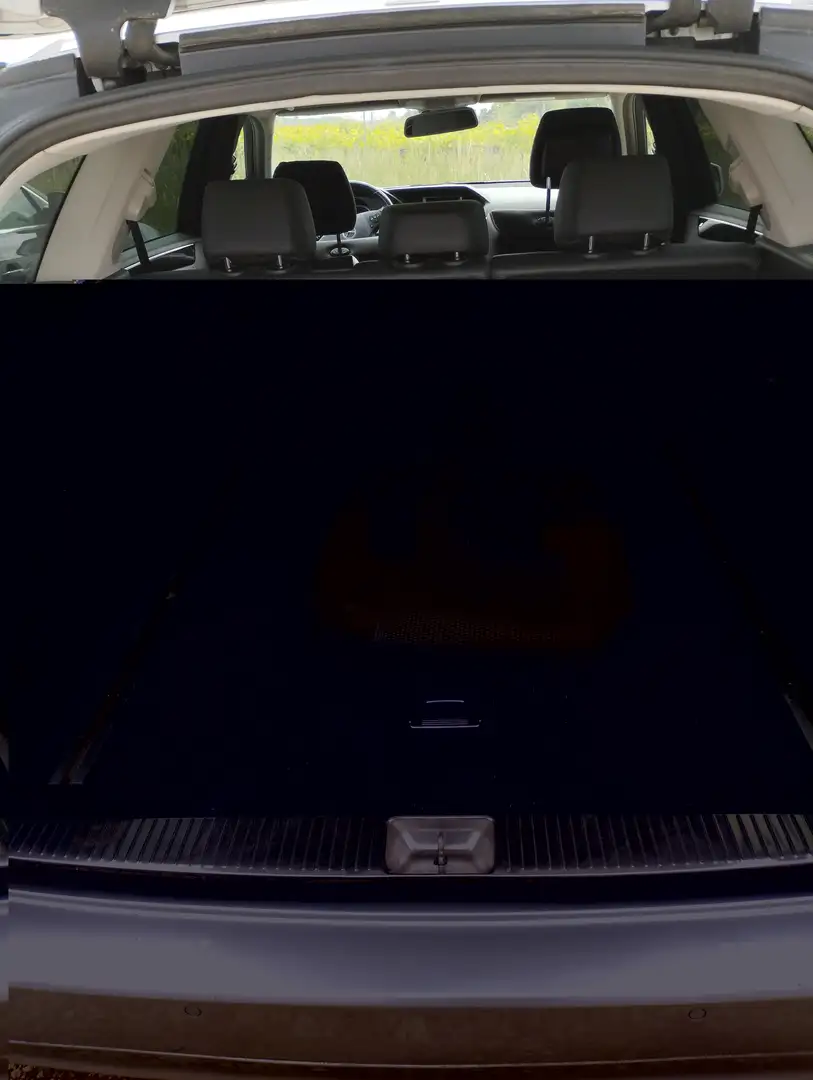 Mercedes-Benz E 220 T Avantgarde A-Edition CDI Aut. Silver - 1