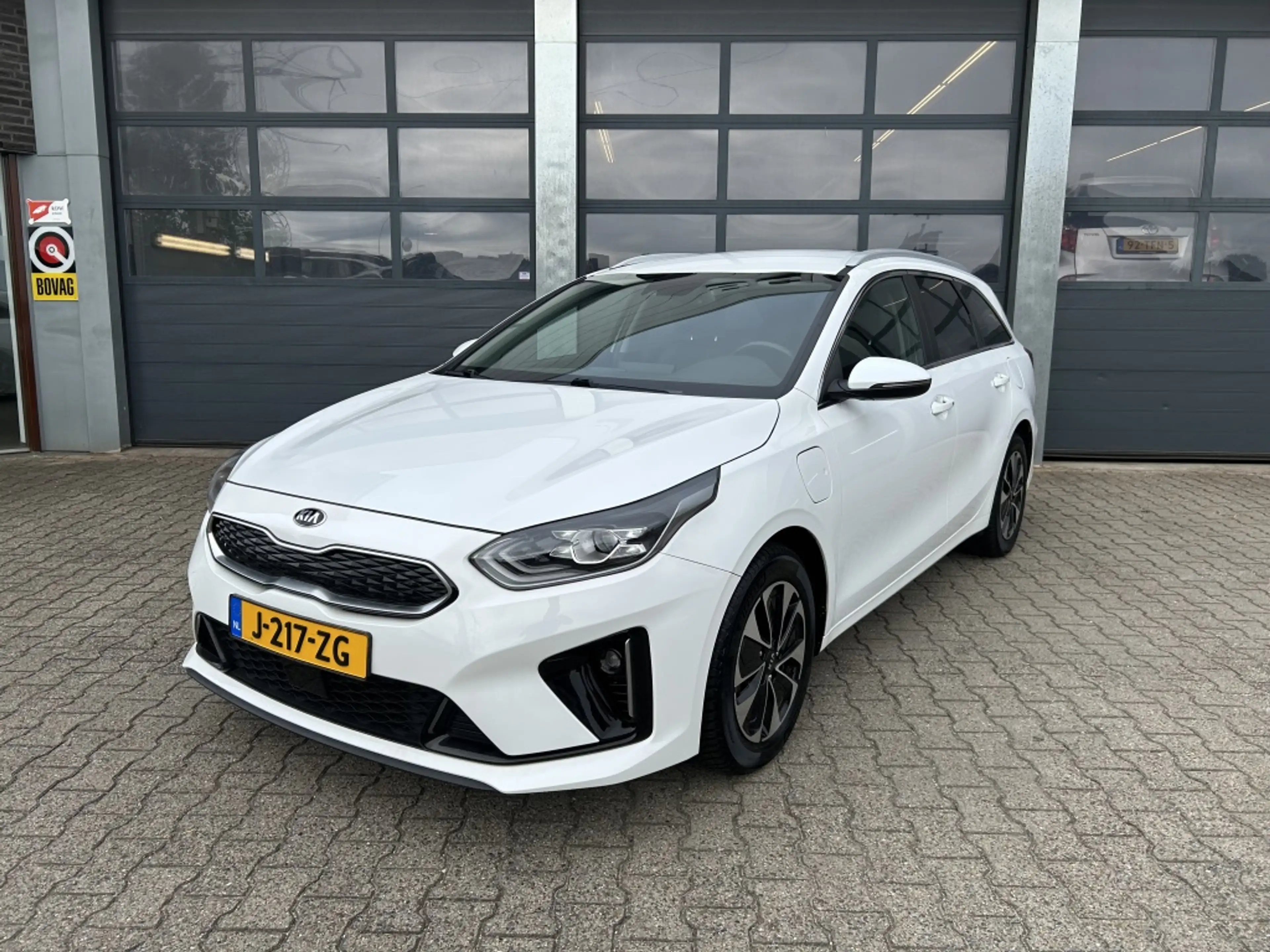 Kia Ceed SW / cee'd SW 1.6 GDI PHEV 141pk DCT6 DynamicPlusLine