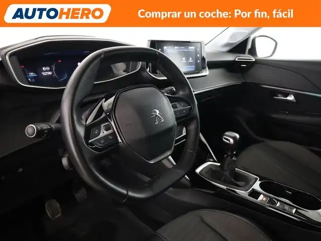 Peugeot 208 view 12
