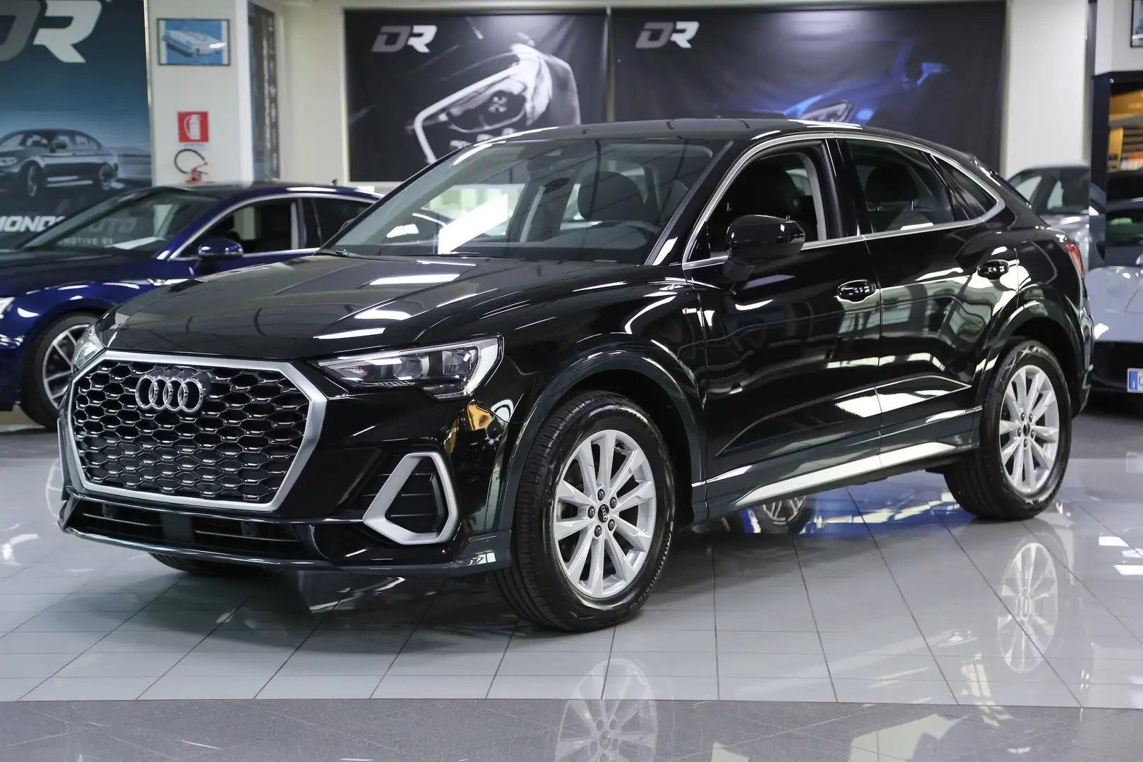 Audi Q3 Sportback 35 TDI S tronic S line Schwarz - 1