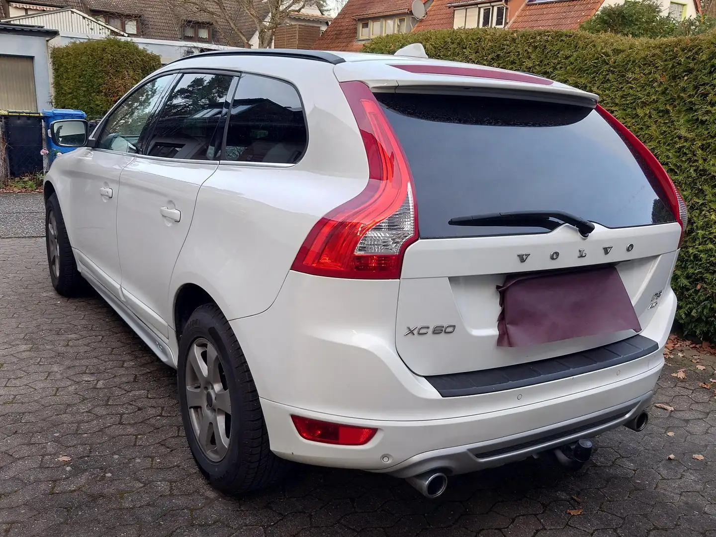 Volvo XC60 R Design Weiß - 1