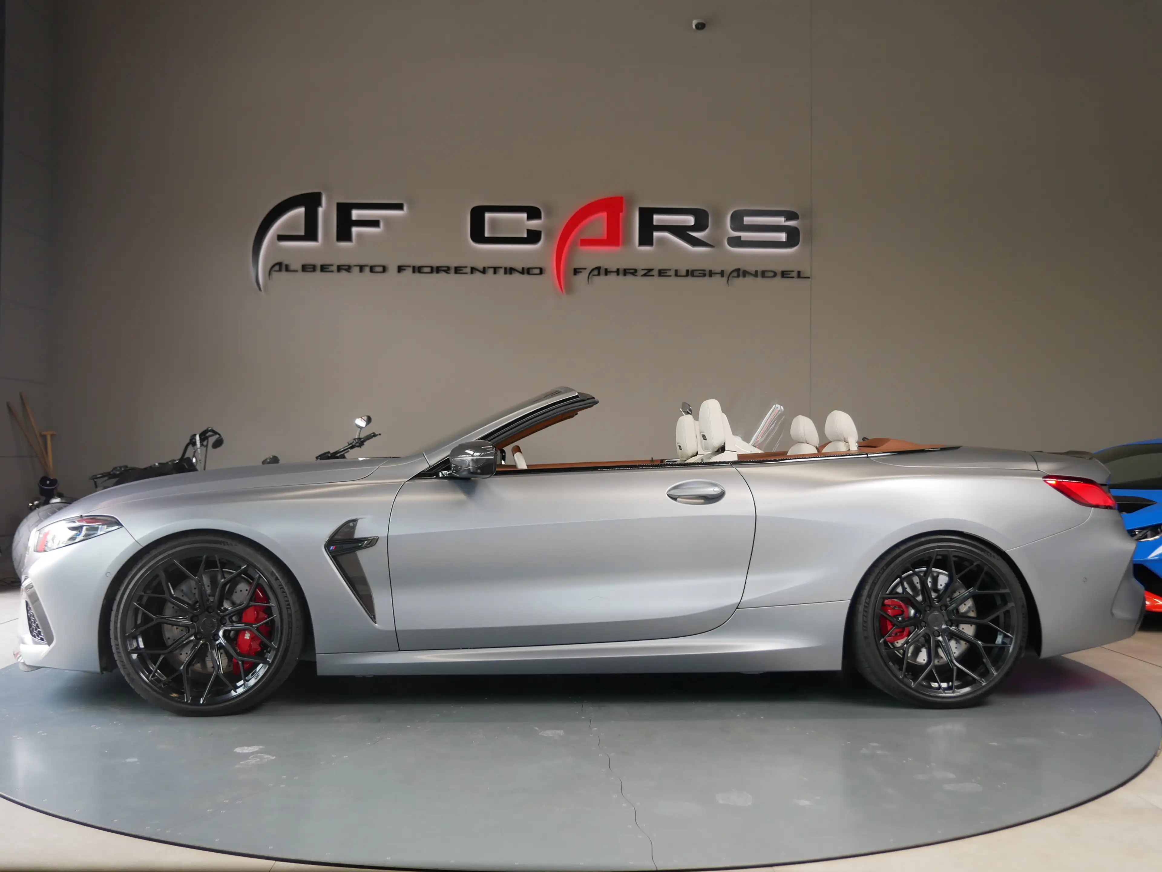 BMW M8 Competition Carbon B&W 21 Wheelforce TV 360° — photo 9