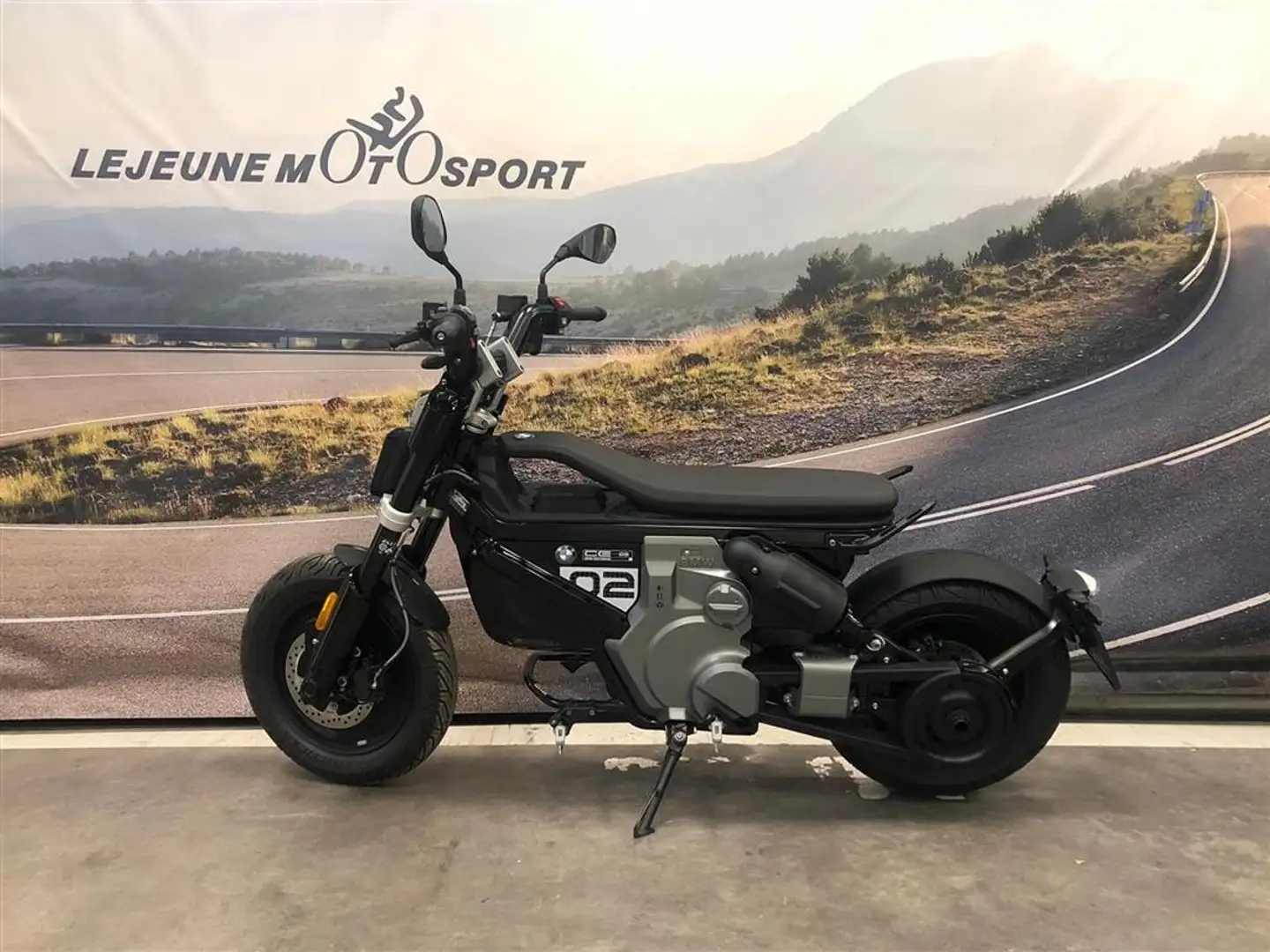 BMW CE 02 (TVAC) Garantie Premium -> 10/2029 Negru - 1