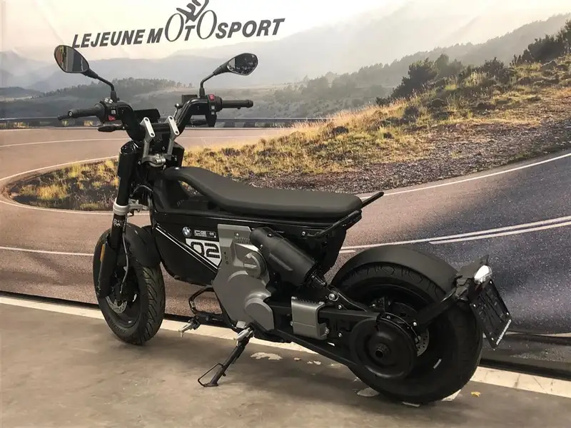 BMW CE 02 - foto 3