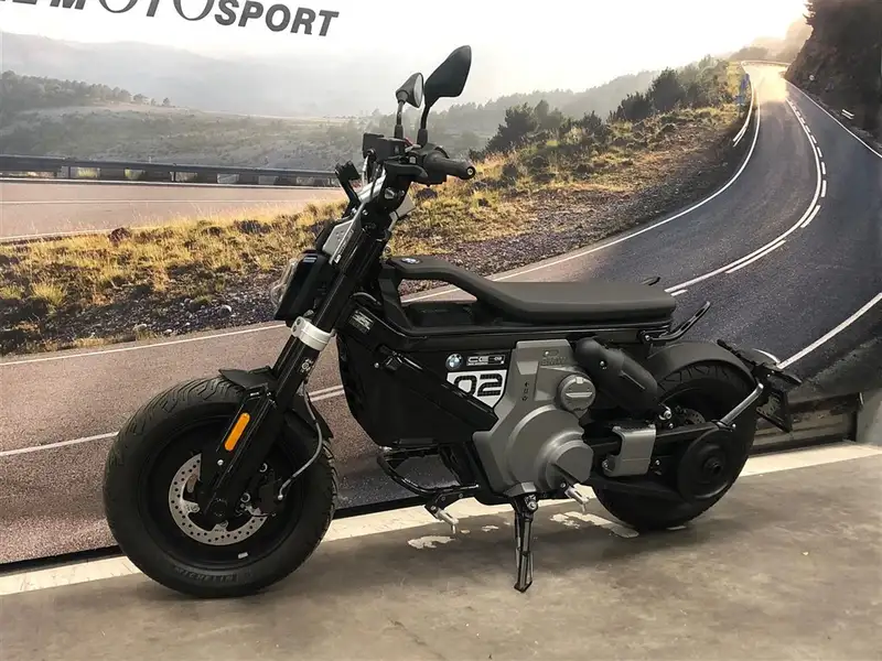 BMW CE 02 - foto 2