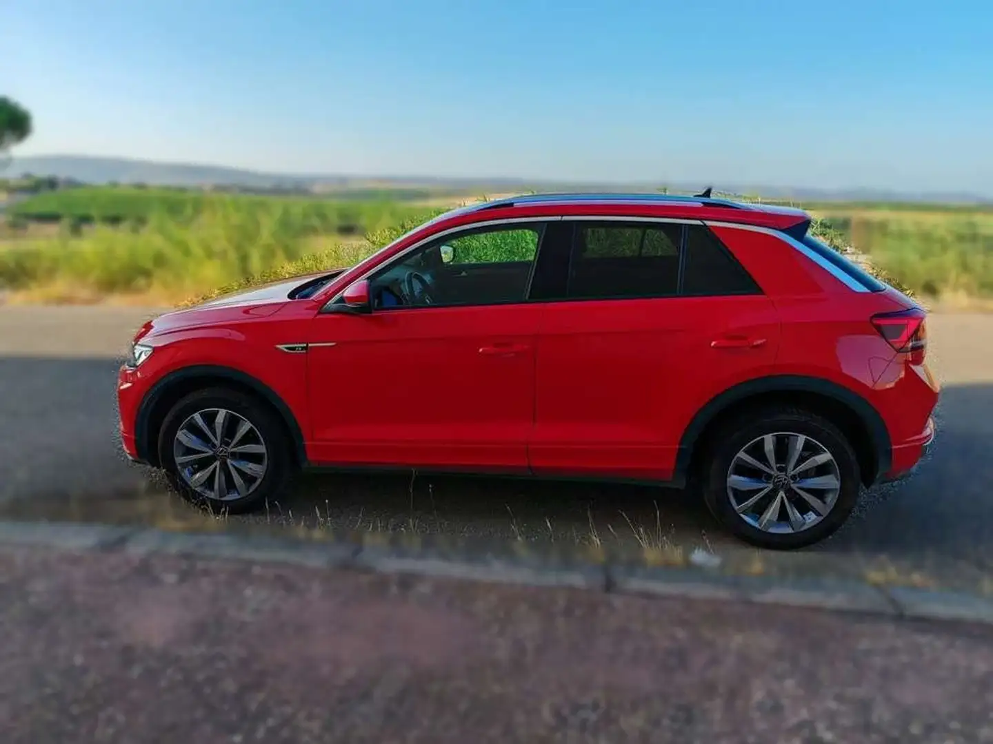 Volkswagen T-Roc 1.0 TSI 85kW Rojo - 2