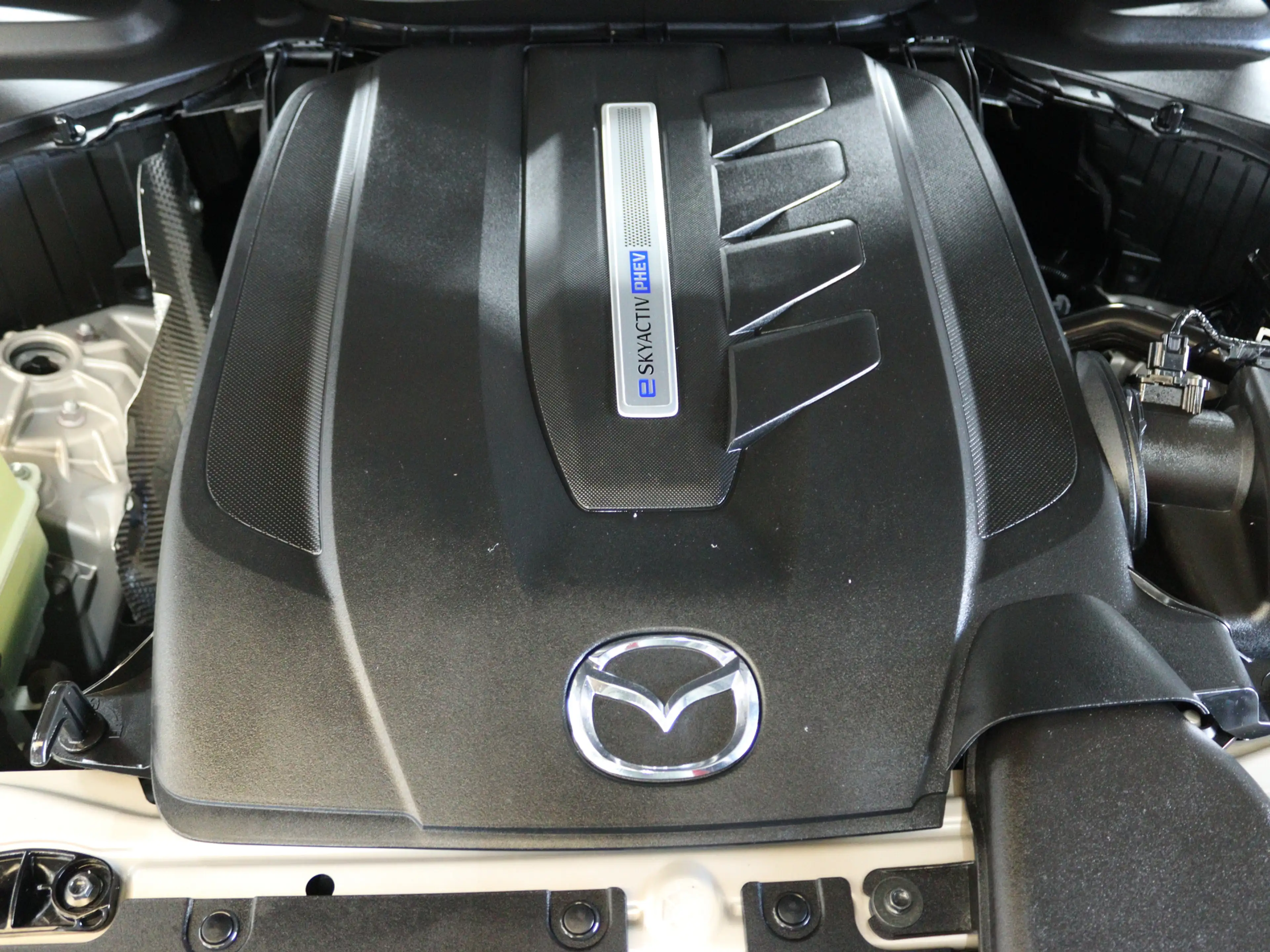 Mazda CX-60 2.5 e-SkyActiv PHEV Homura — photo 4