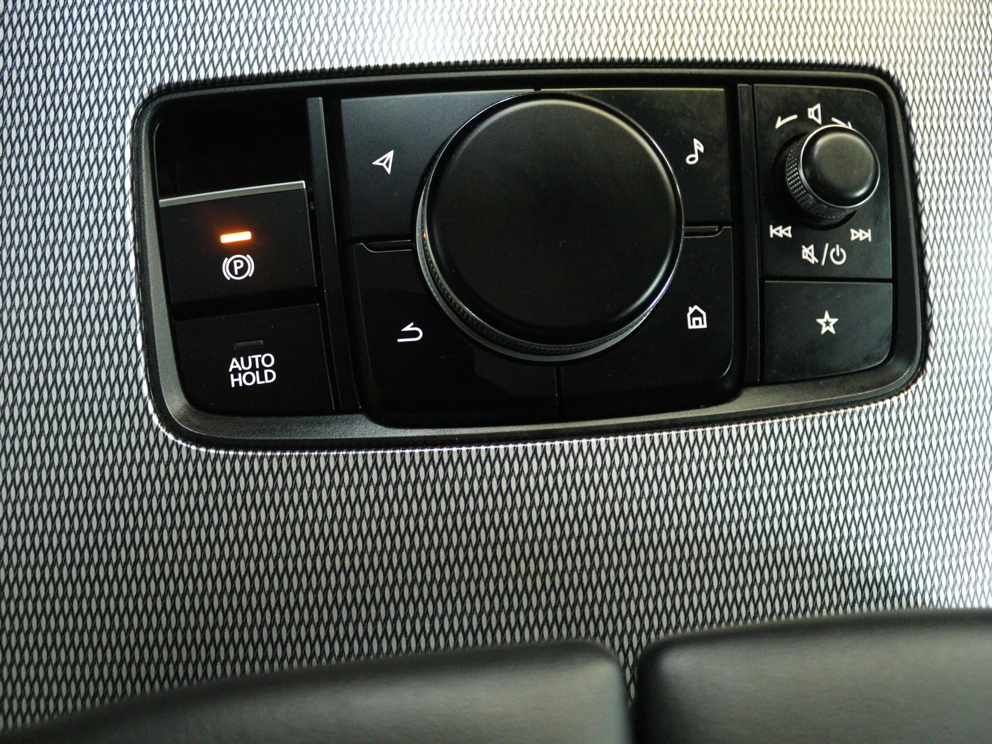 Mazda CX-60 2.5 e-SkyActiv PHEV Homura — photo 7