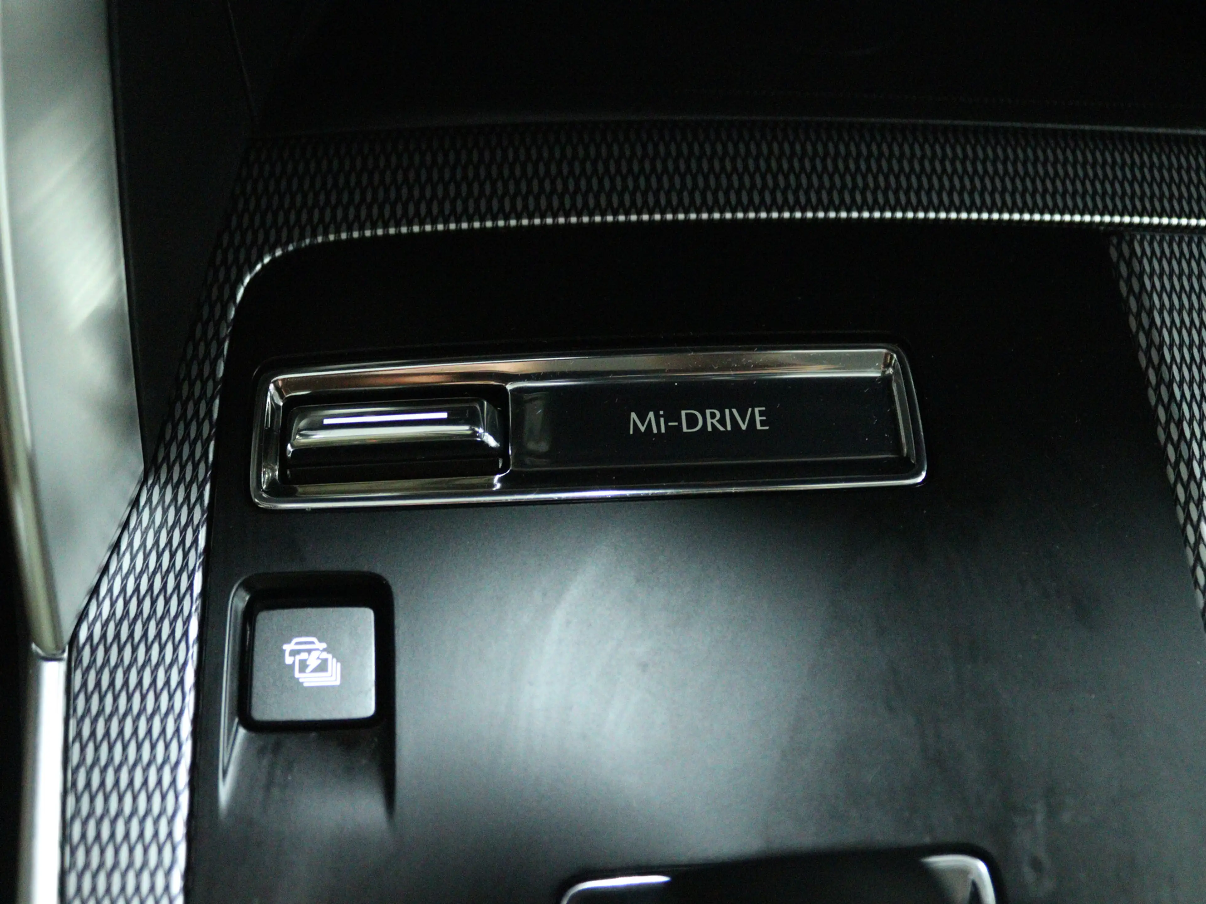 Mazda CX-60 2.5 e-SkyActiv PHEV Homura — photo 10