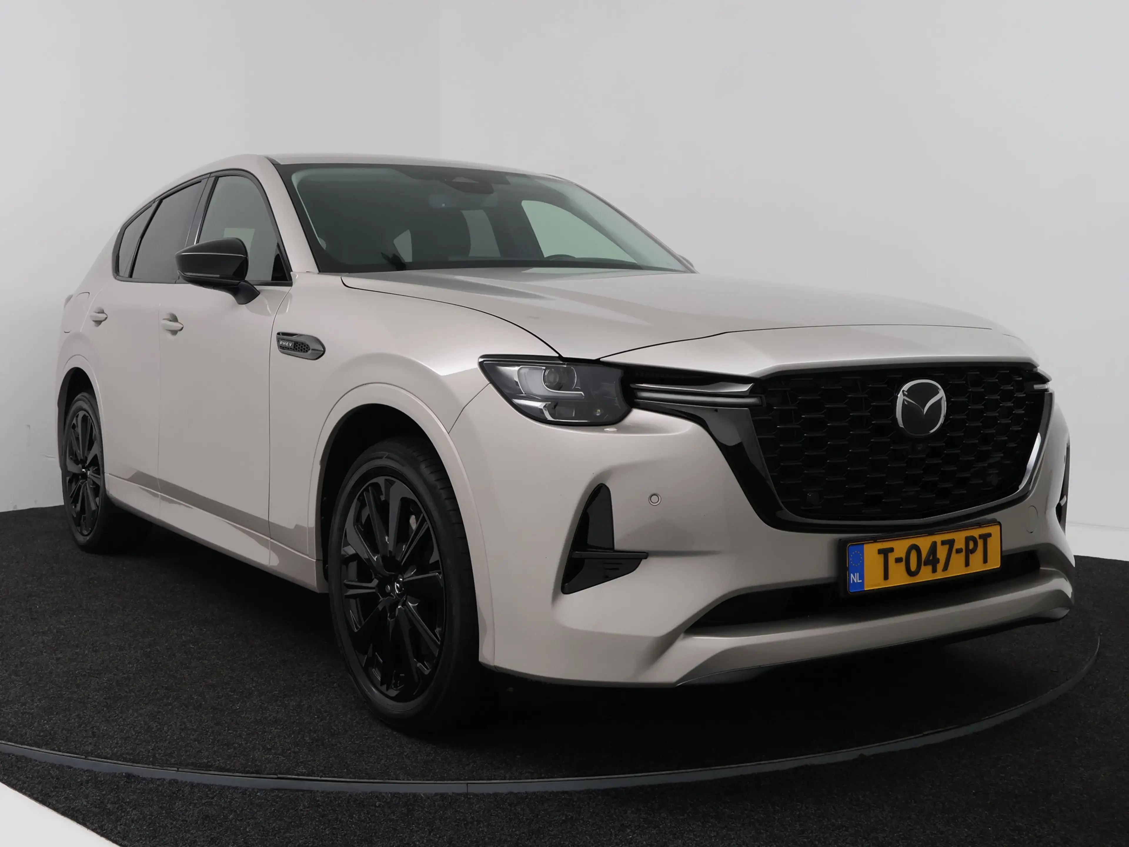 Mazda CX-60 2.5 e-SkyActiv PHEV Homura — photo 15