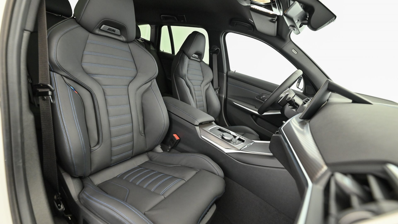 BMW 330 e xDrive — photo 8