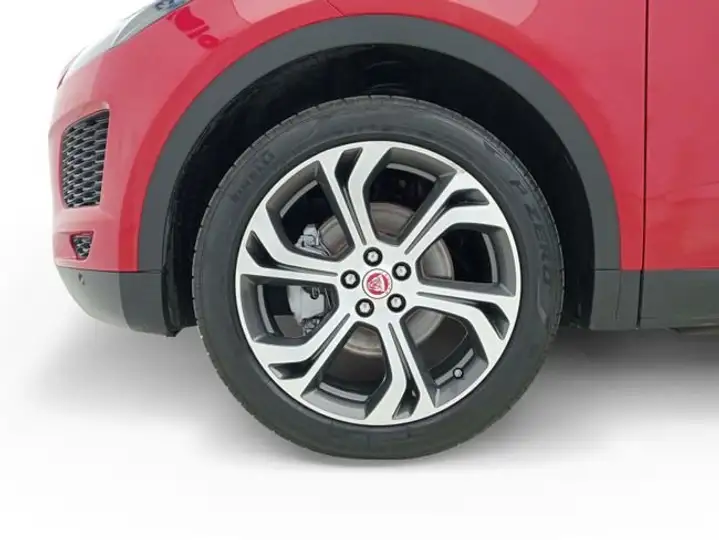 Jaguar E-Pace 2019, foto 24