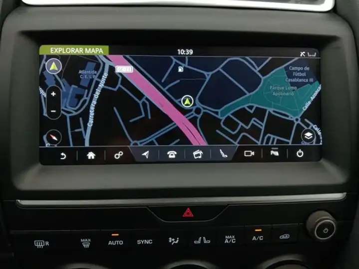 Jaguar E-Pace 2019, foto 14