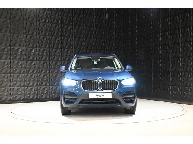 BMW X3 sDrive 18d - BVA  G01 G08 F97 Business DesignPHASE 1