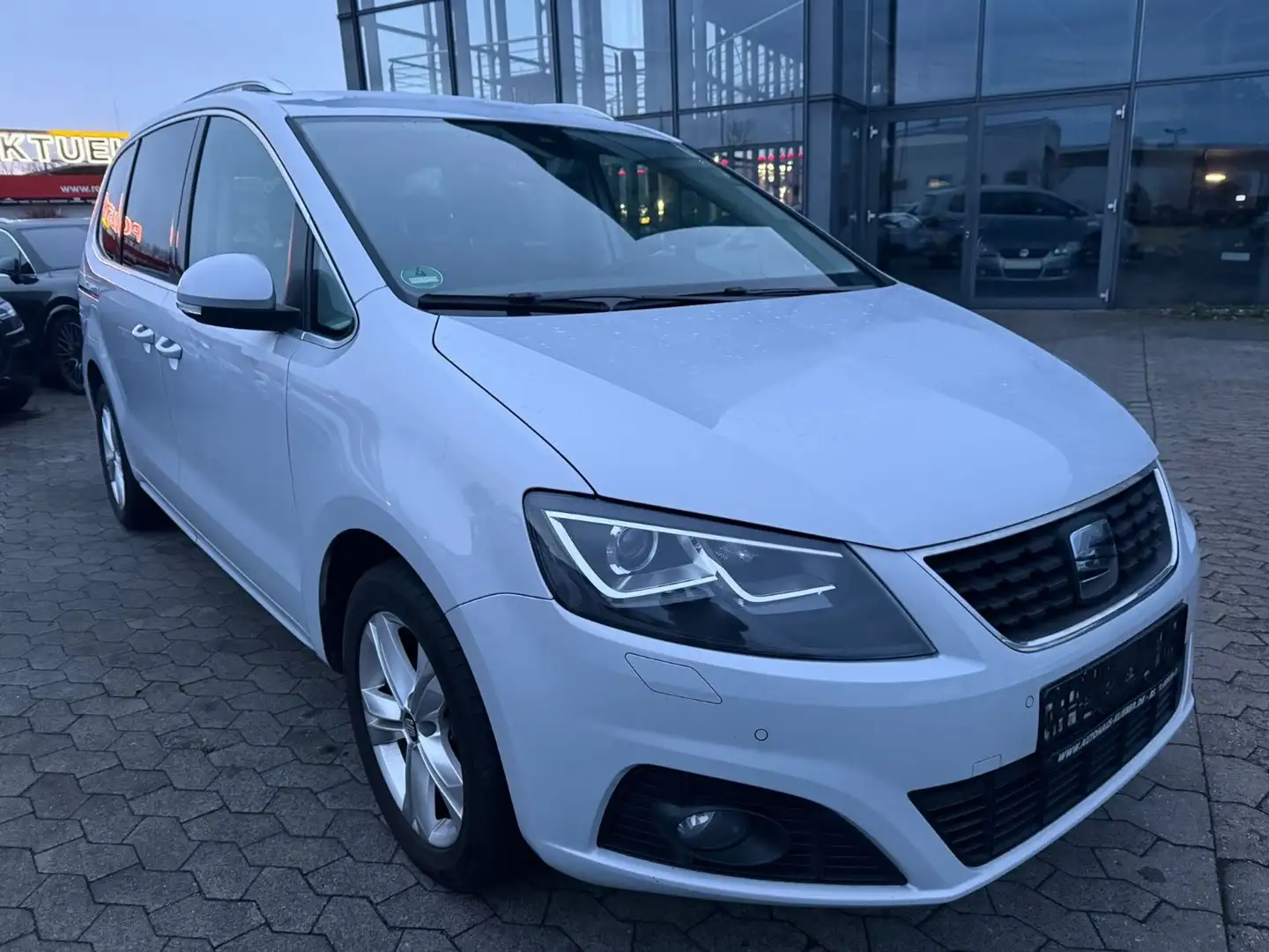 SEAT Alhambra Xcellence DSG NAVI KAMERA XENON Silber - 1