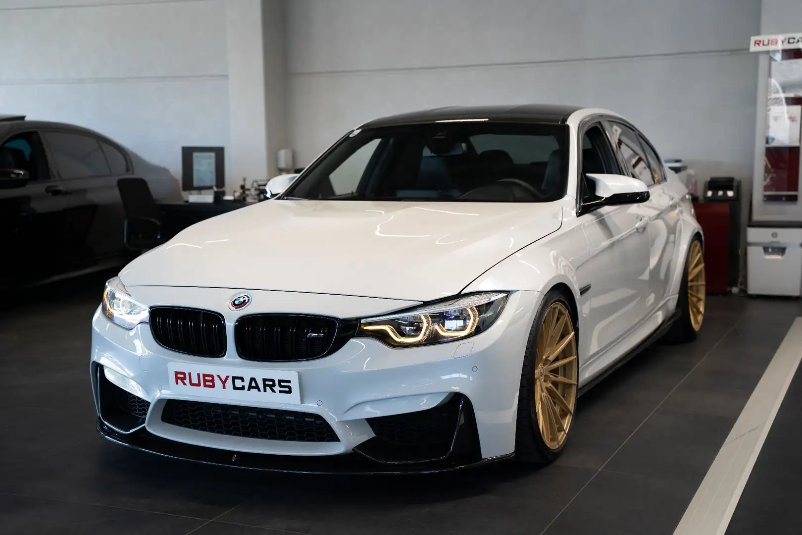 BMW M3 3er - F80 M3 DKG CARBON / YIDO / M Performance Weiß - 1