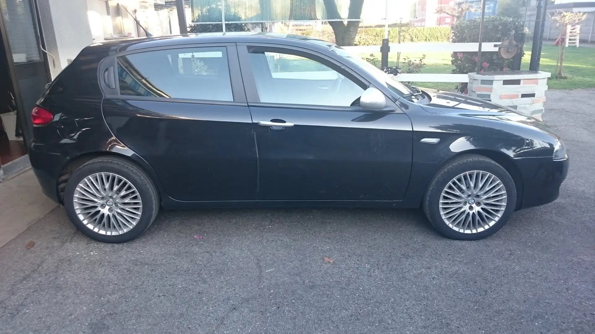 Alfa Romeo 147 147 5p 1.9 jtd Progression 120cv Noir - 2