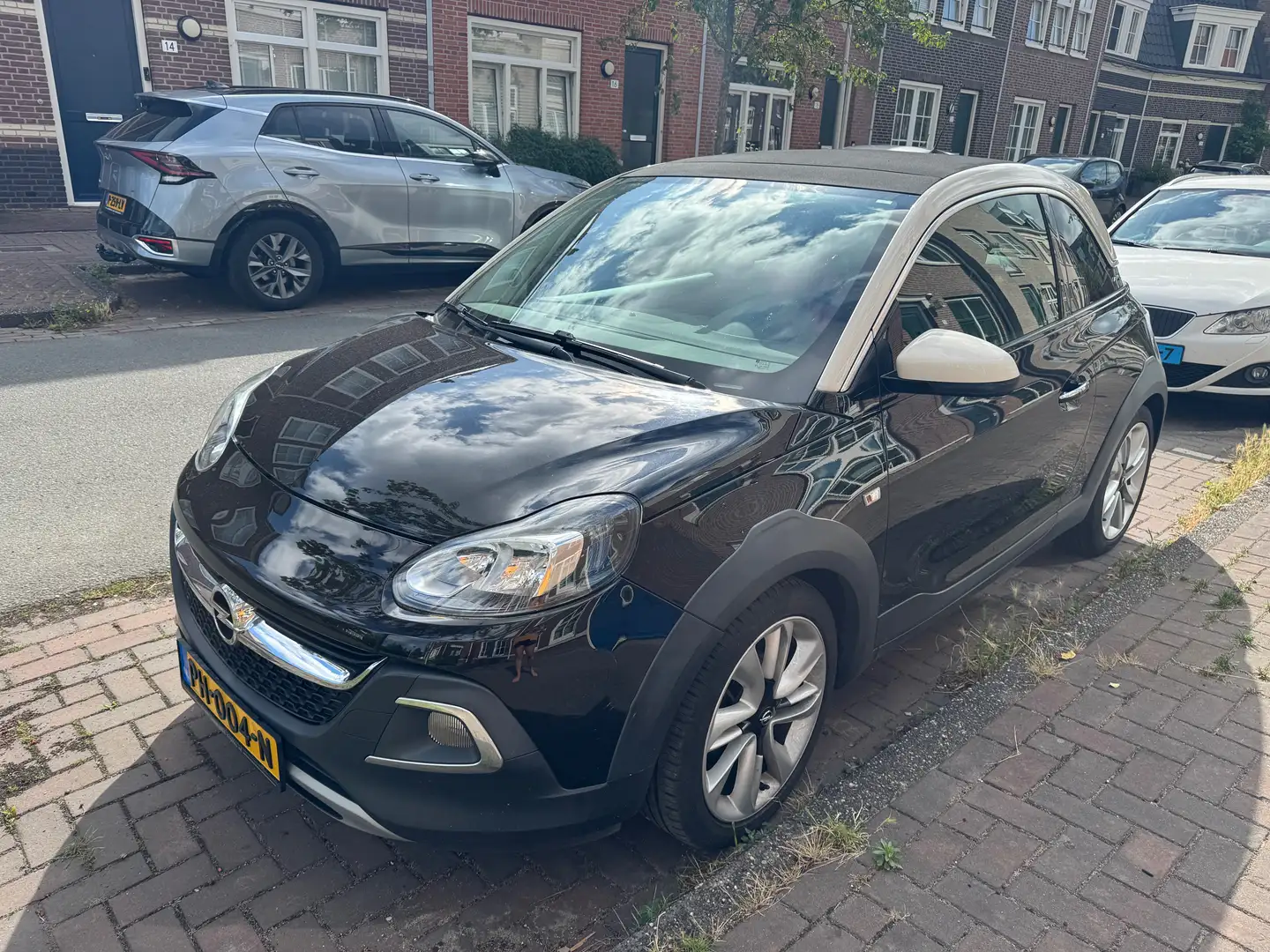 Opel Adam Adam 1.0 T Rocks Onl. Edition Zwart - 2
