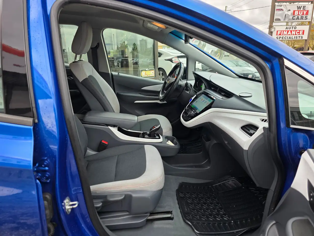 Chevrolet Bolt снимка Chevrolet Bolt