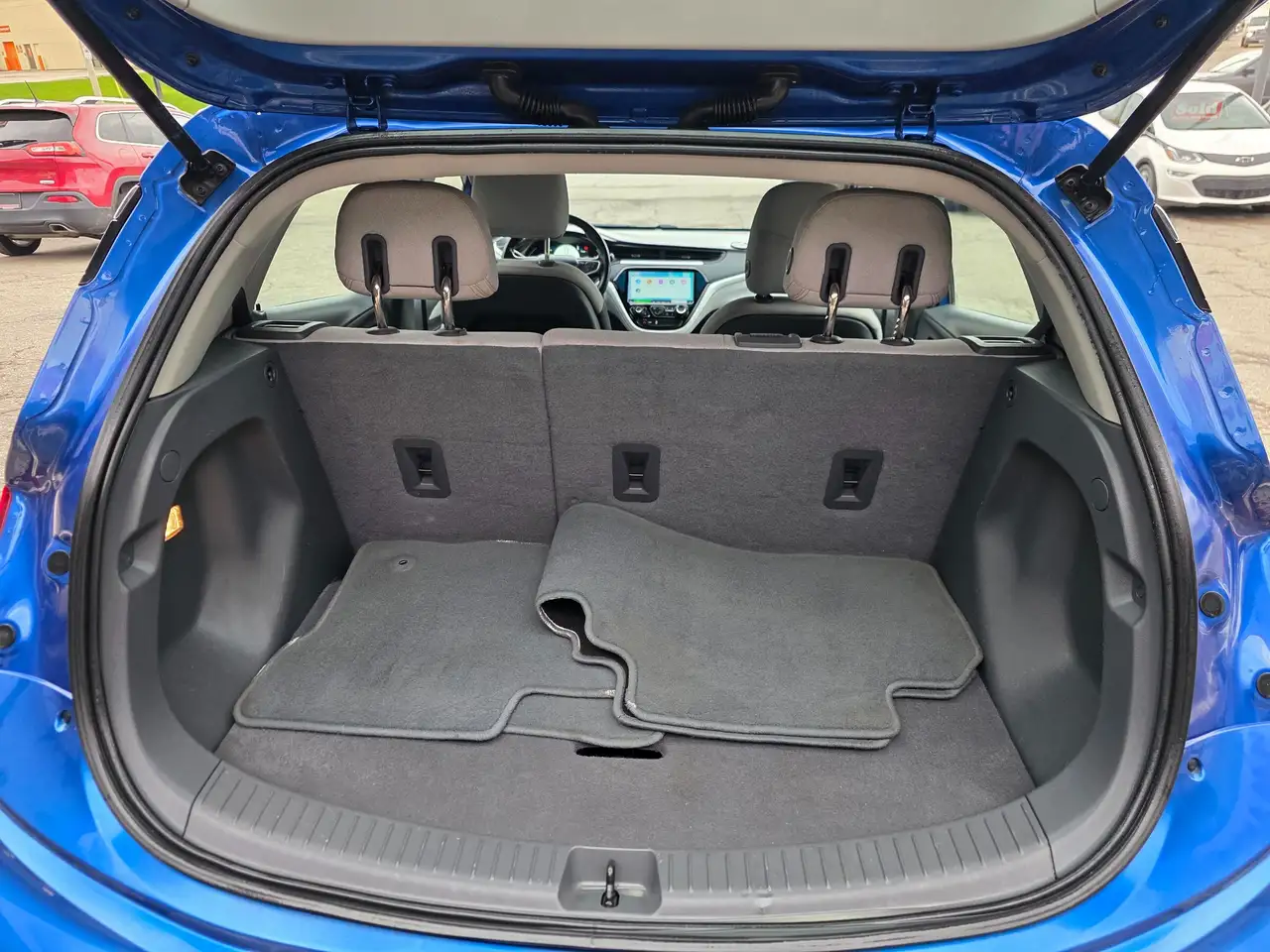 Chevrolet Bolt снимка Chevrolet Bolt