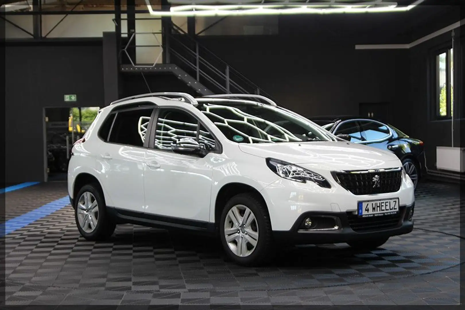Peugeot 2008 Allure PureTech 82 SITZHEIZUNG / PDC Blanc - 1
