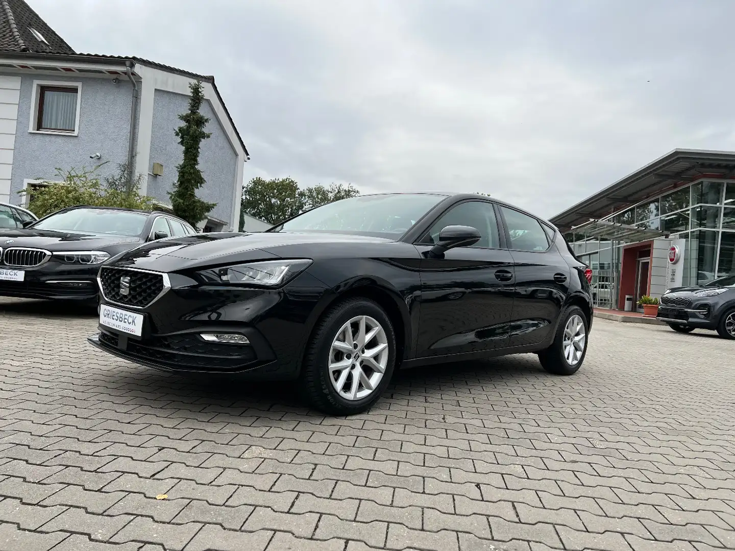 SEAT Leon 1.0 TSI Reference *LED Klimaauto Alu PDC* Schwarz - 1