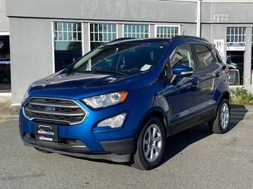 SE- Power Moonroof, Parking Sensors & Heated Seats