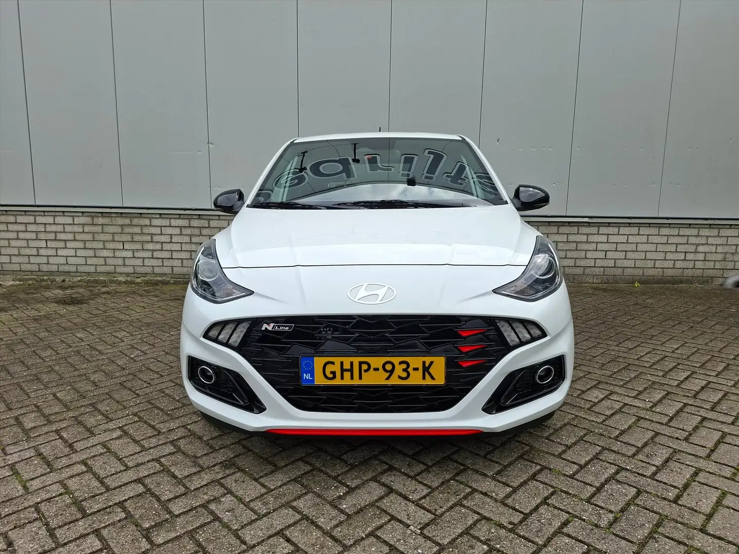 Hyundai i10 1.0 T-GDI 100pk 5-zits N Line I Navigatie I Cruise Wit - 2