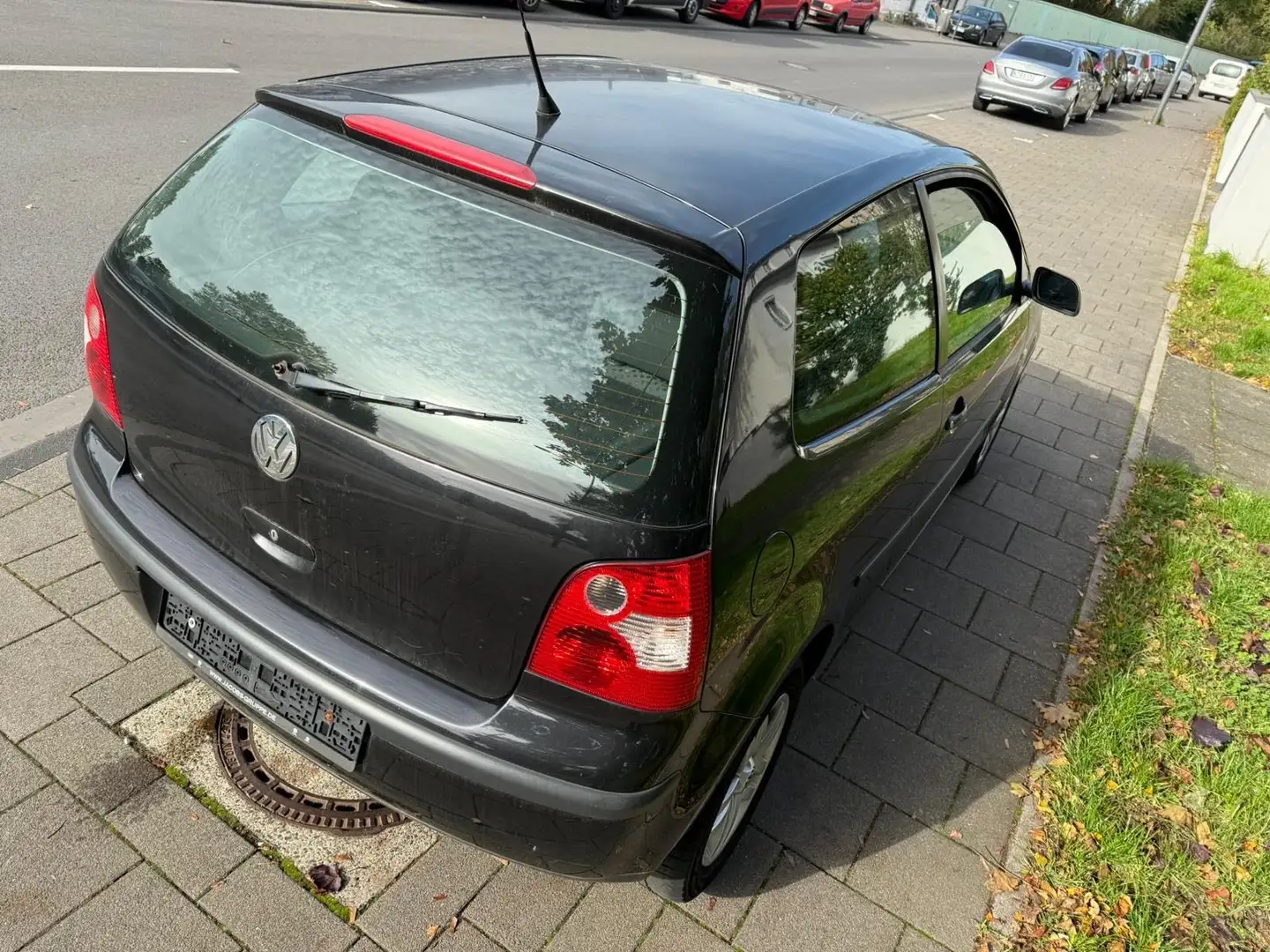 Volkswagen Polo 1.2 Highline Schwarz - 2